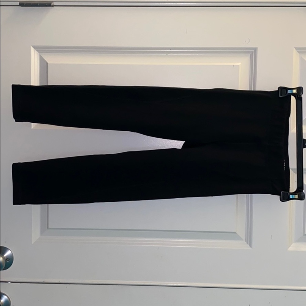IVY PARK CROP LEGGING